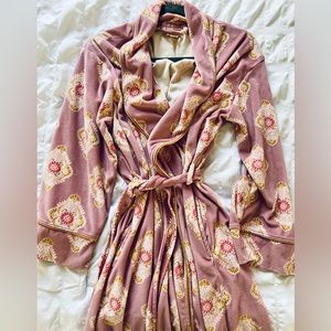Unique and Cute soft pink bath robe with golden  printed design